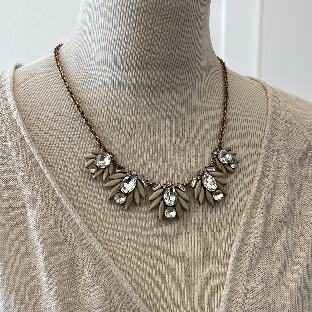J. CREW STATEMENT NECKLACE - EUC